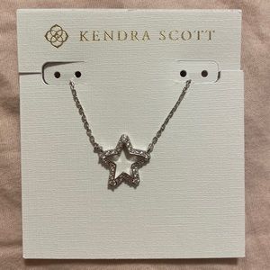 Kendra Scott Star necklace